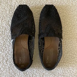 Toms Crochet Shoe